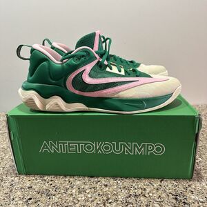 Nike Giannis Immortality 3 Men's Size 11 Green Pink Basketball Shoes DZ7533-300